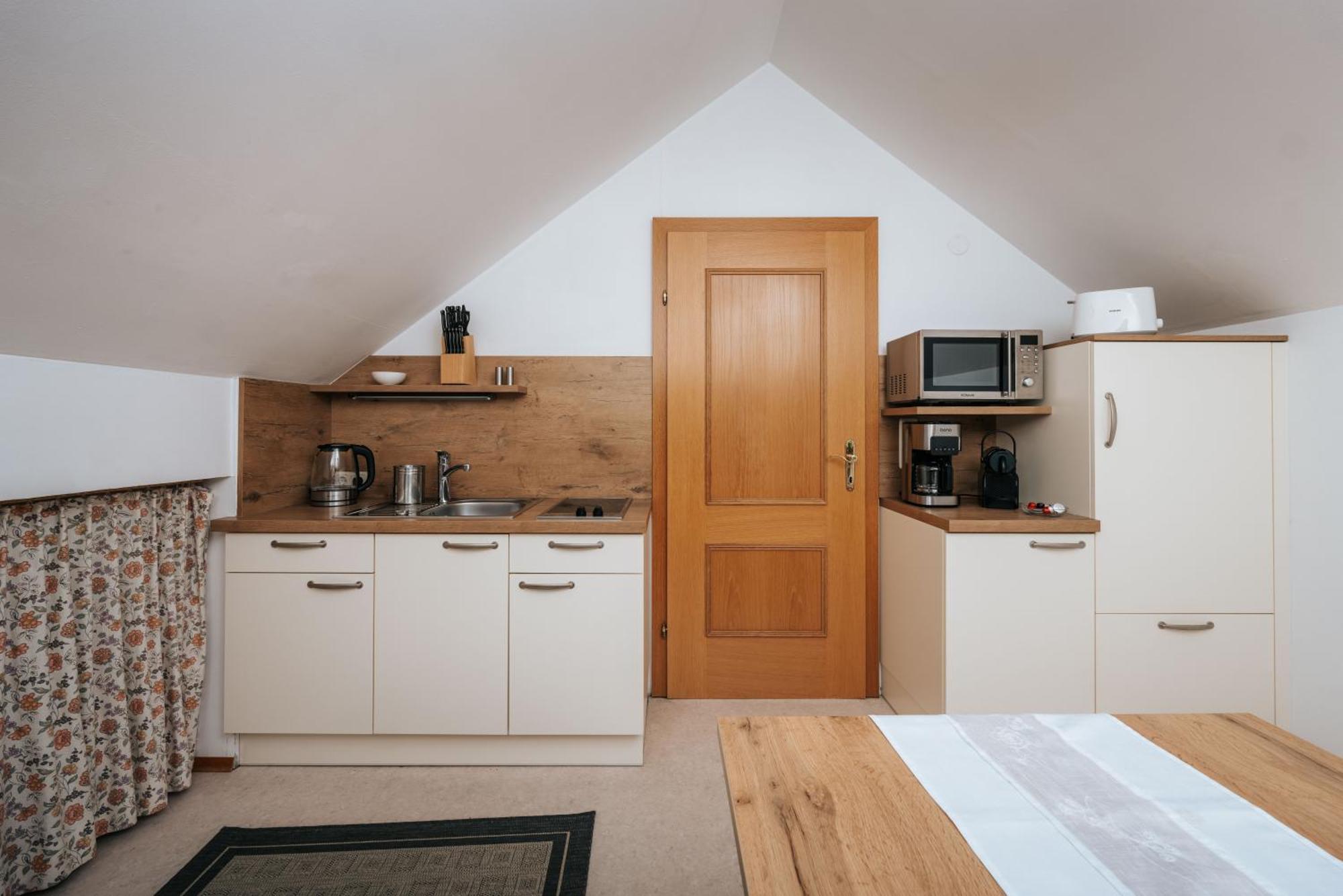 Ferienwohnung Syen Grundlsee Ruang foto