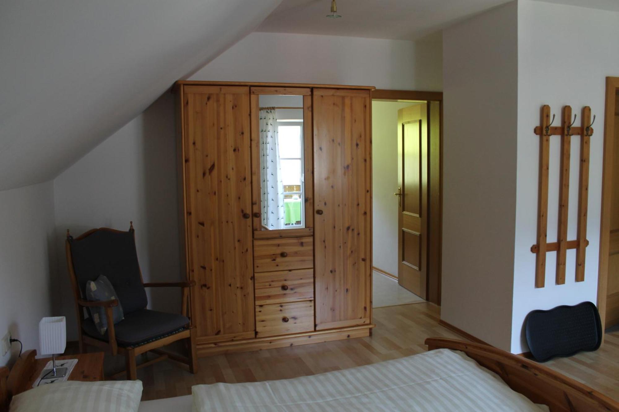 Ferienwohnung Syen Grundlsee Ruang foto